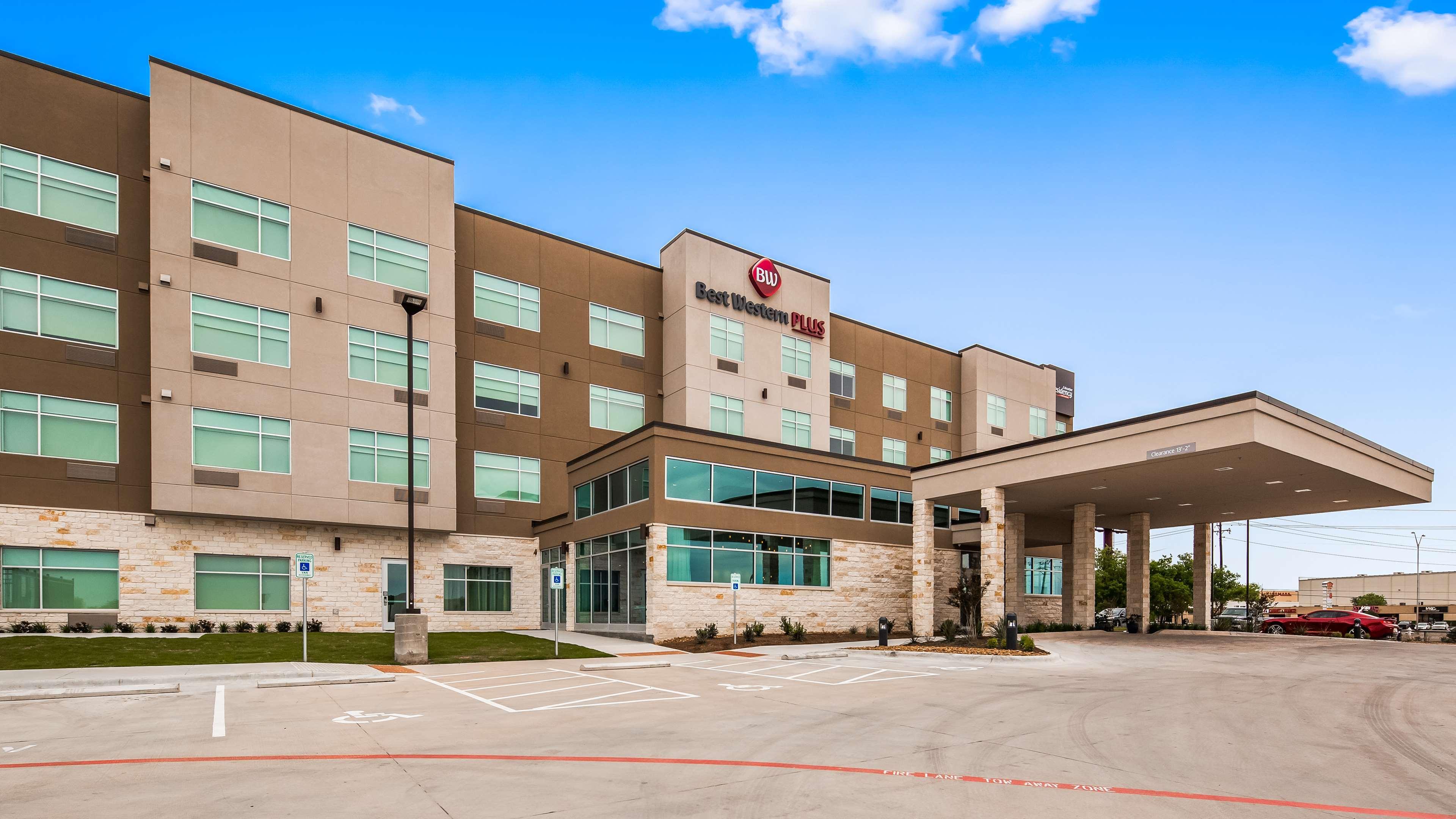 Best Western Plus Drayton Valley All Suites Exterior foto