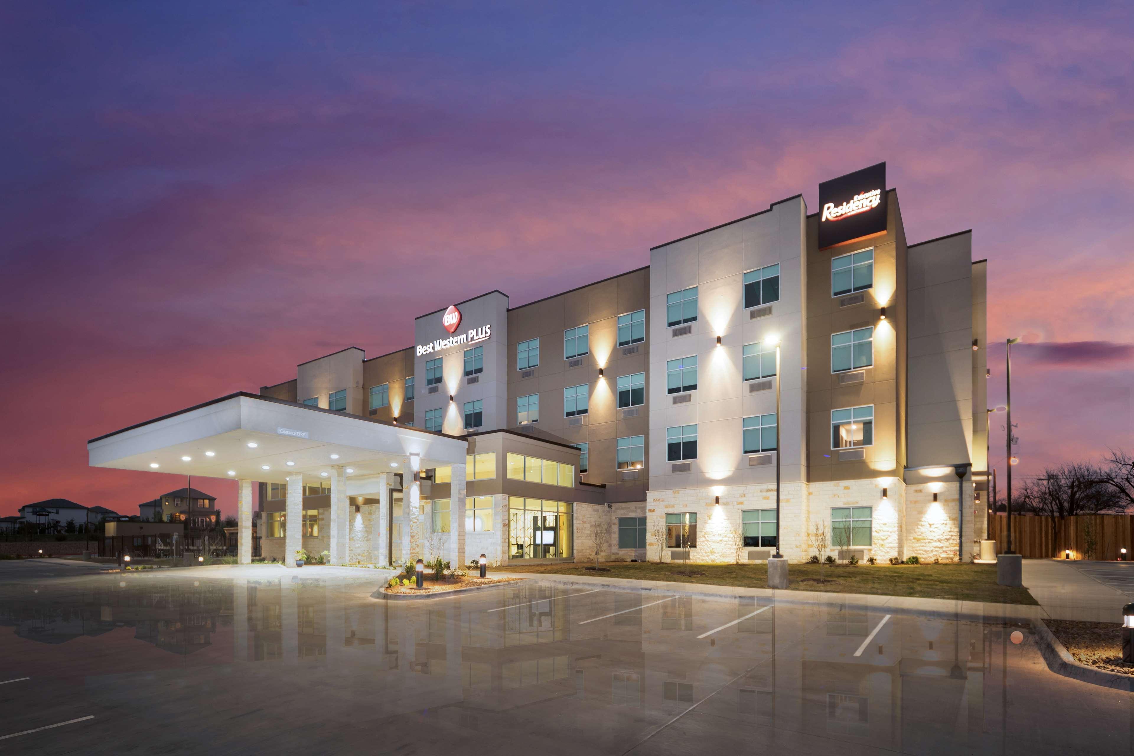 Best Western Plus Drayton Valley All Suites Exterior foto